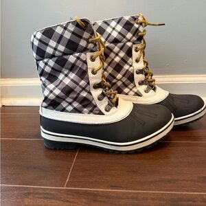 Global Win Checkered Lace-Up Boots